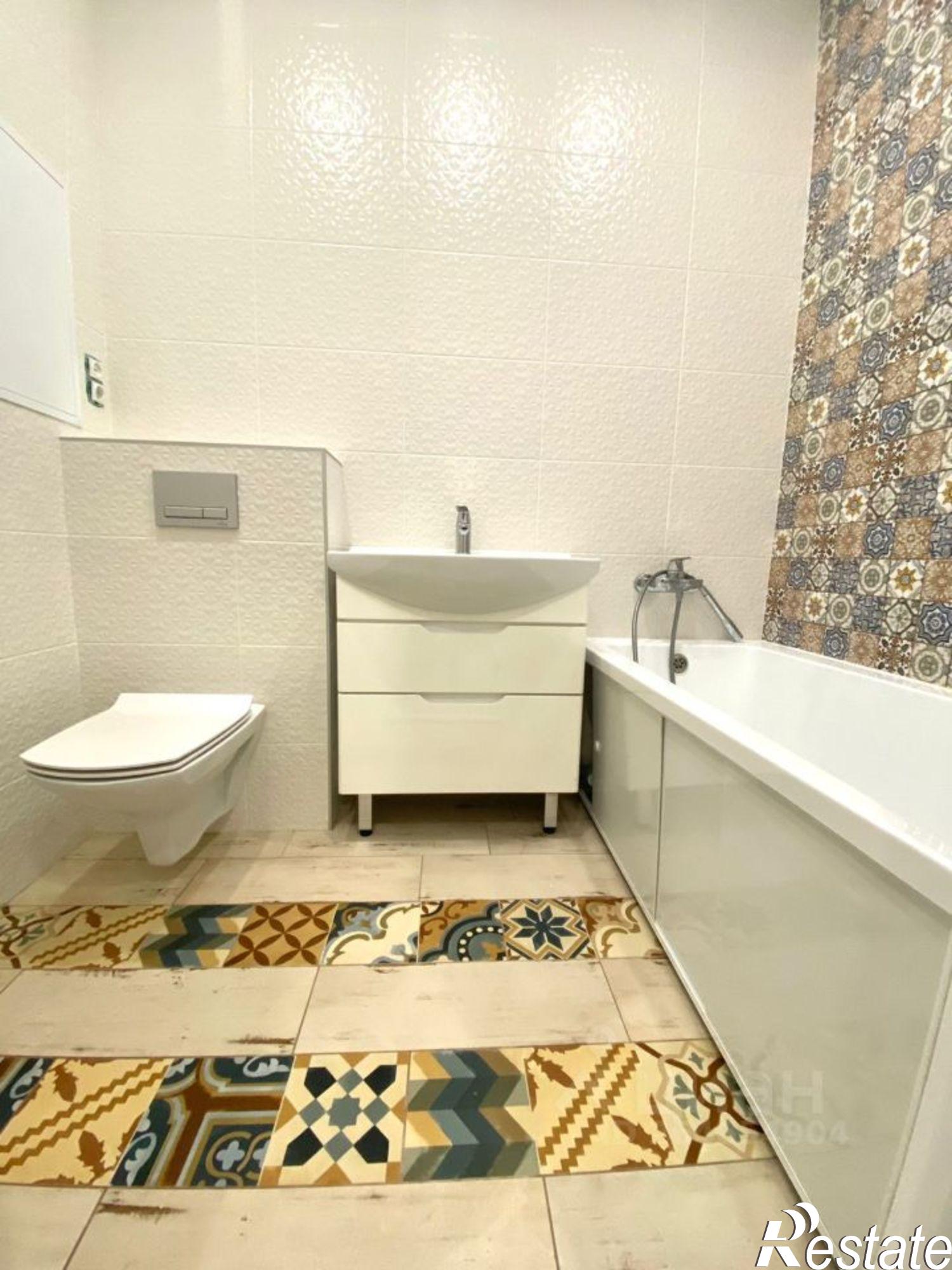 Купить квартиру за 4 200 000 рублей на пр-кт Маршала Жукова, 36/5