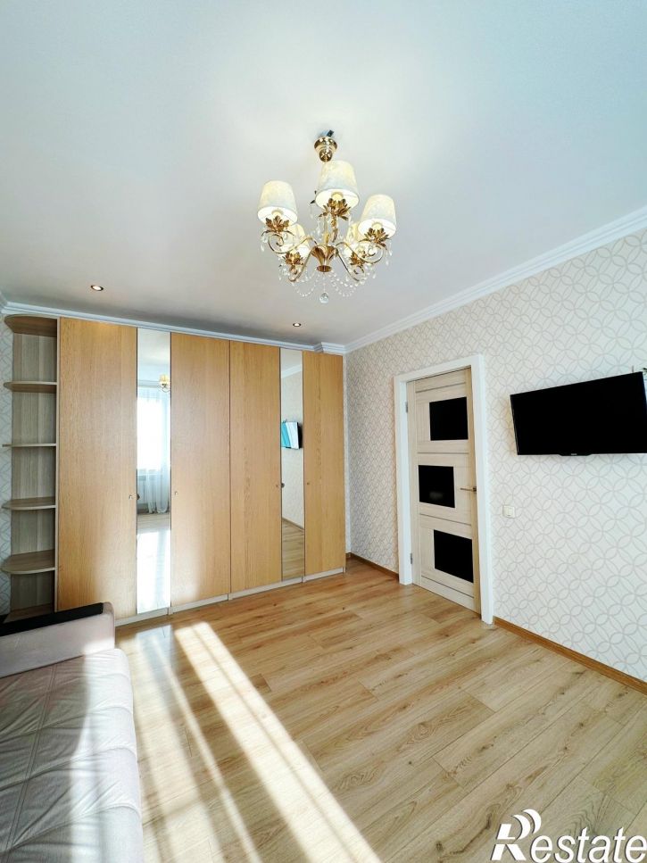 1-комн квартира Ленина , 243/1