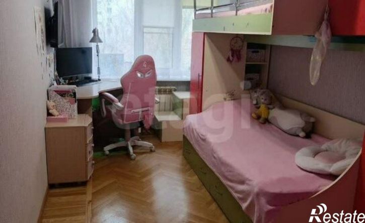 3-комн квартира улица Юфимцева, 8,  д. 8