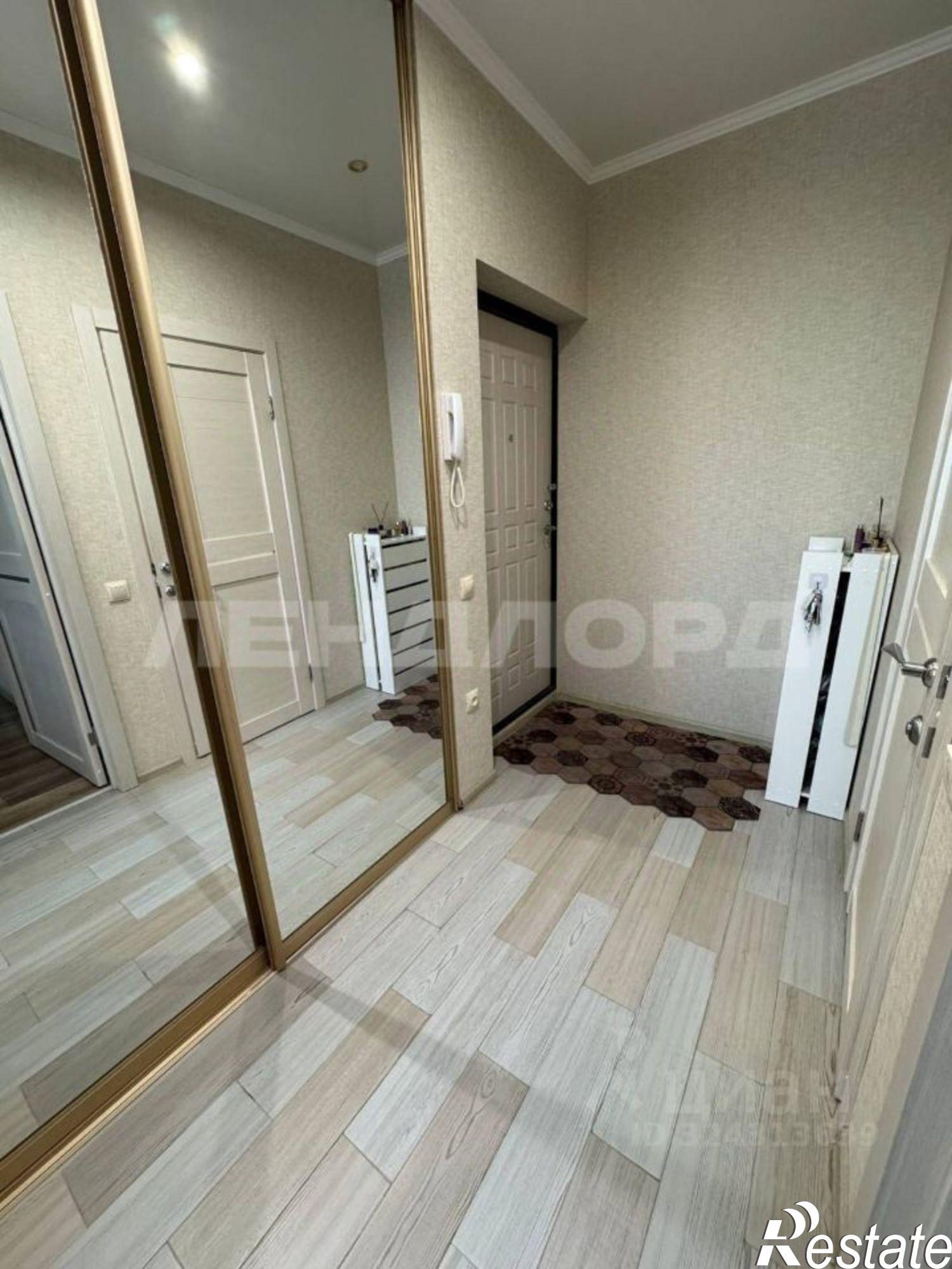 Сдать квартиру за 25 000 рублей на переулок Коблова, 4