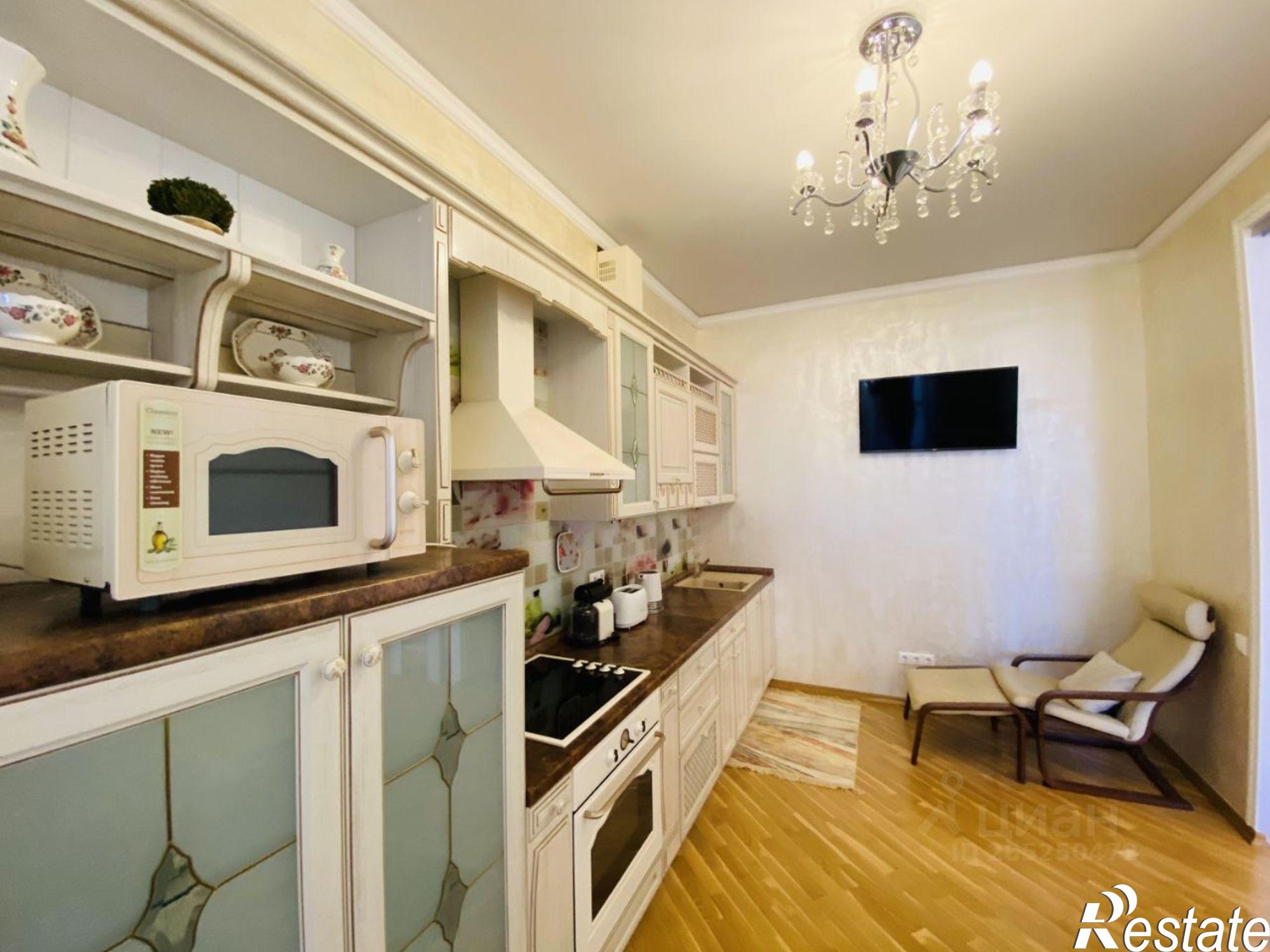 Сдать квартиру за 50 000 рублей на ул Максима Горького, 168