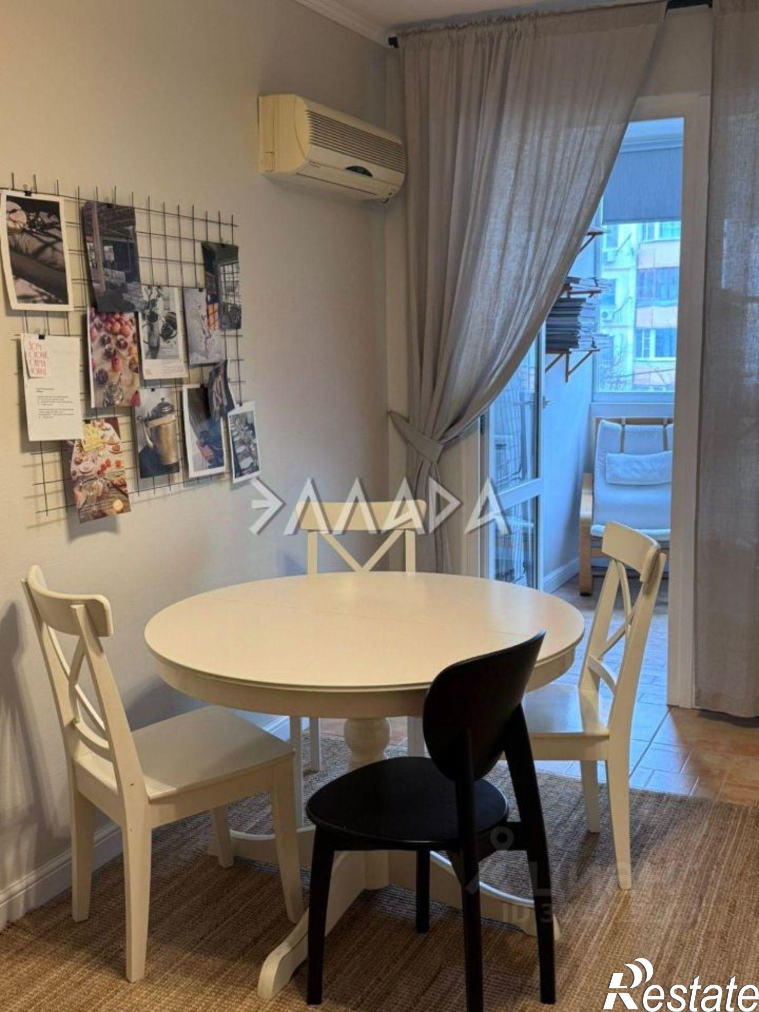 Купить квартиру за 10 500 000 рублей на пр-кт Королева, 1/7