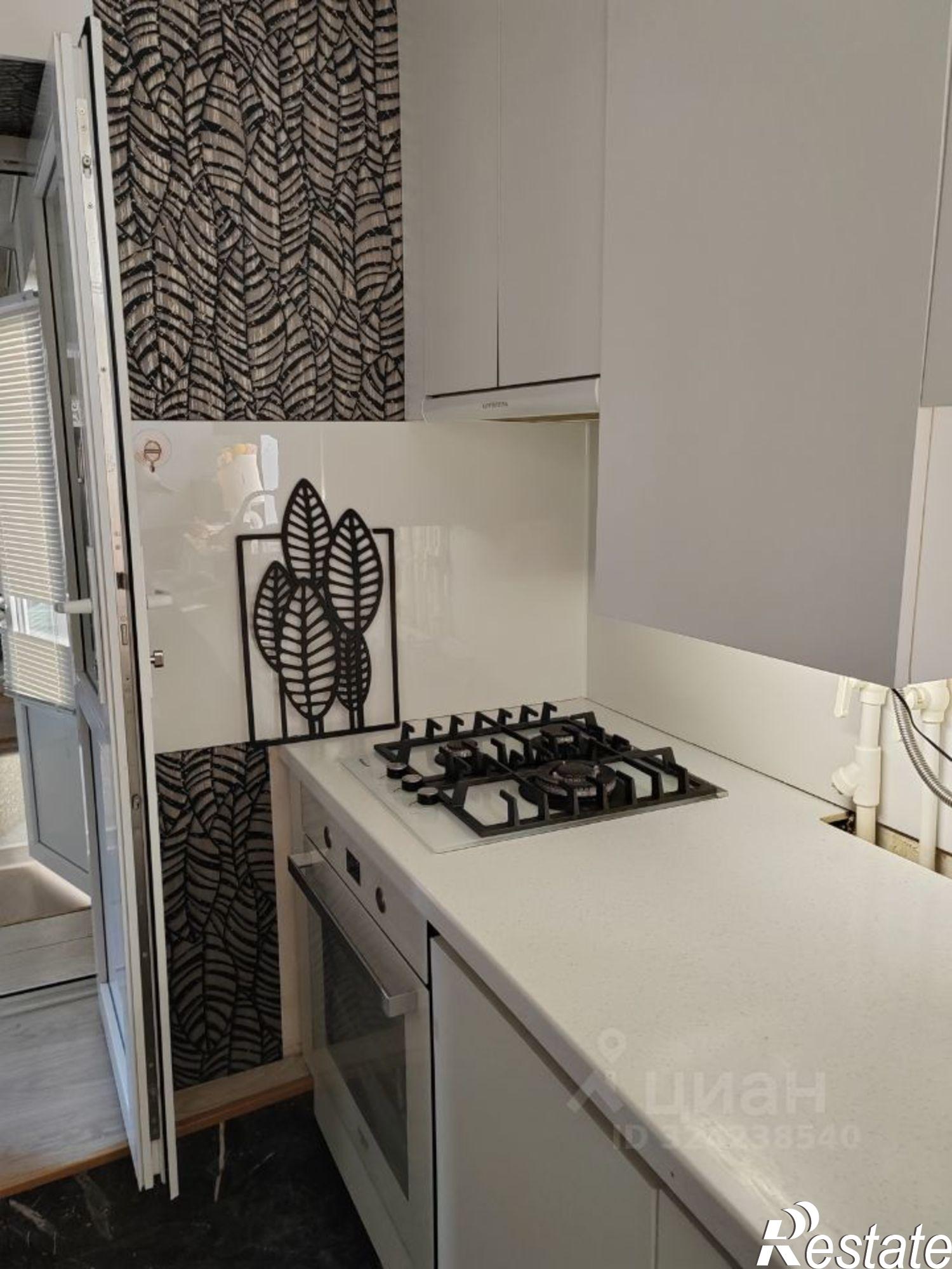 Сдать квартиру за 47 000 рублей на 14-я линия, 13