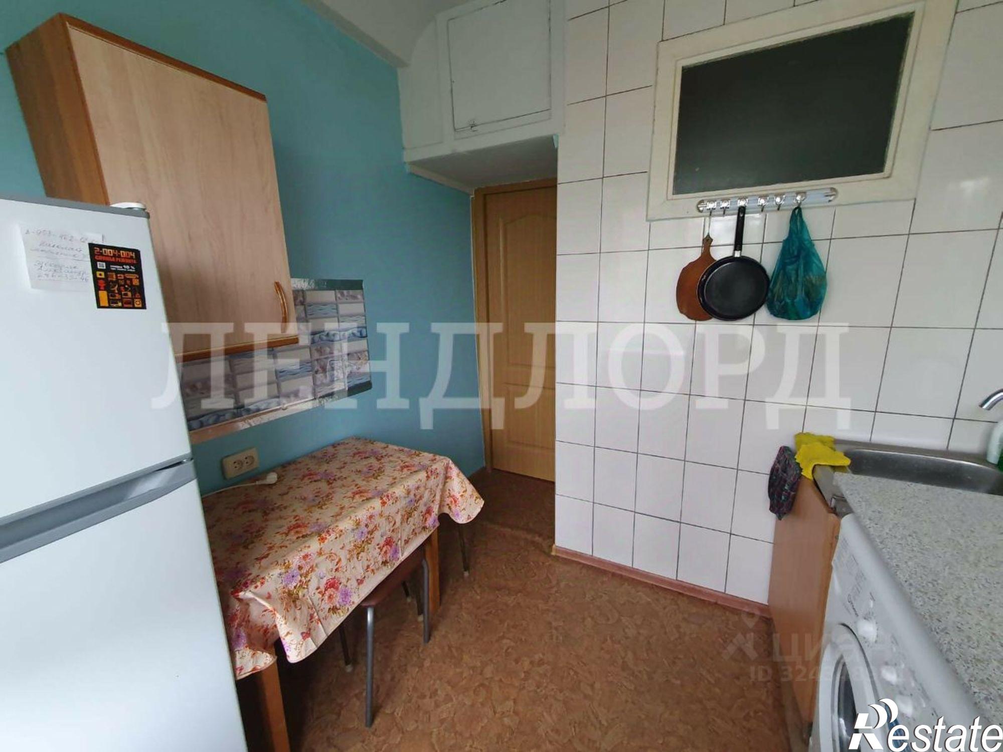 Сдать квартиру за 20 000 рублей на проспект Стачки, 215 к1