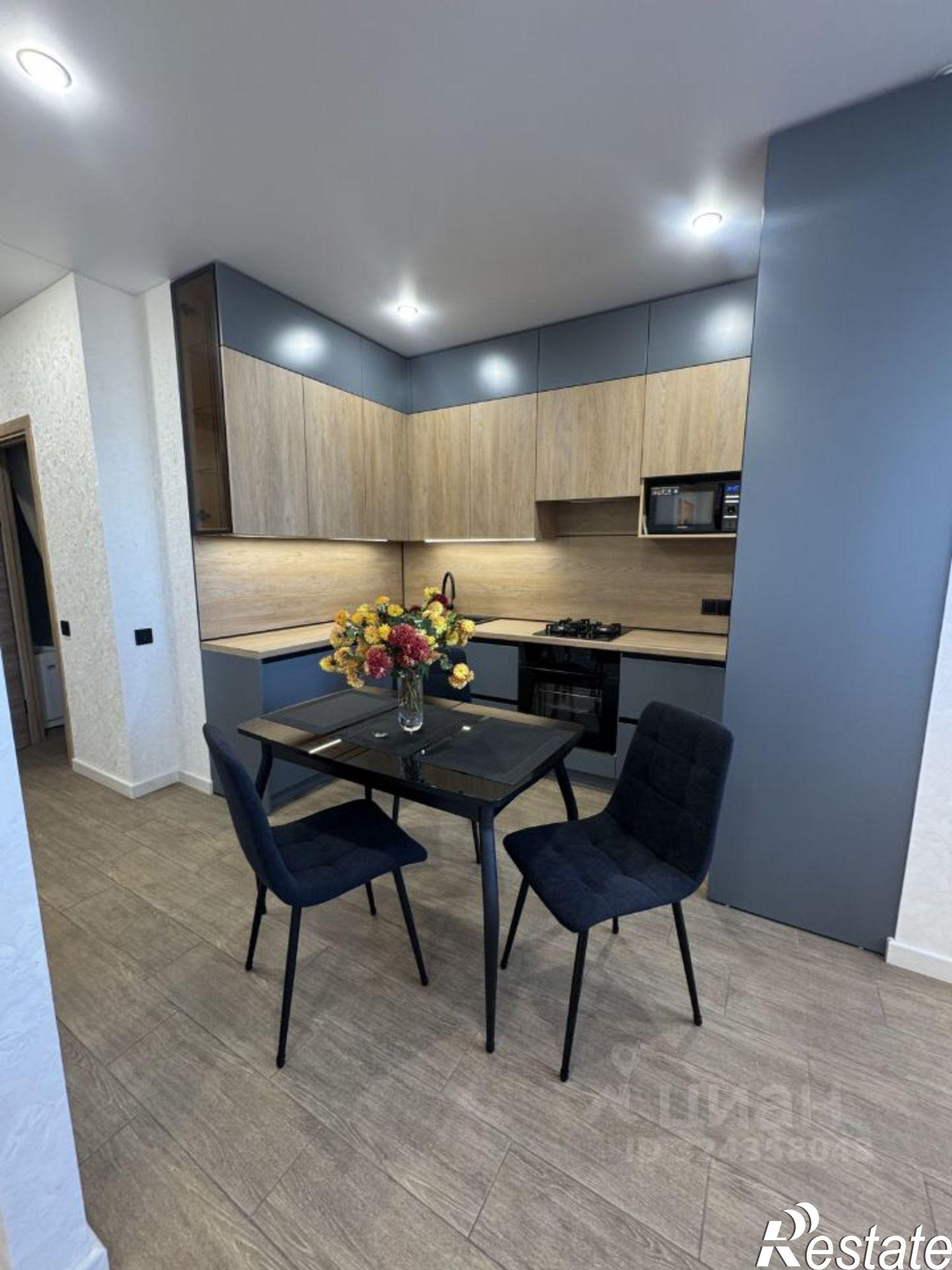 Сдать квартиру за 35 000 рублей на проспект 40-летия Победы, 111/1