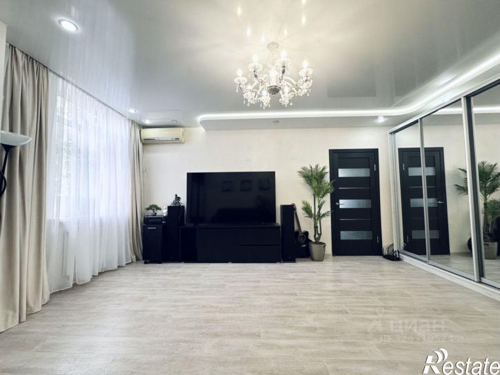 3-комн квартира проспект Королёва, 13А,  д. 13А