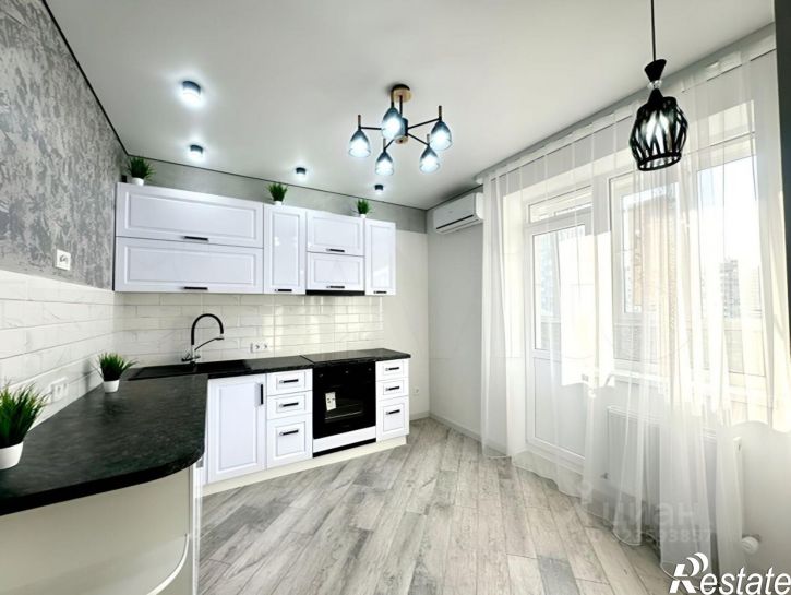 2-комн квартира проспект Солженицына, 17