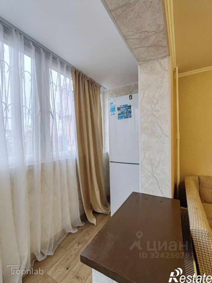 2-комн квартира улица Петренко, 20,  д. 20