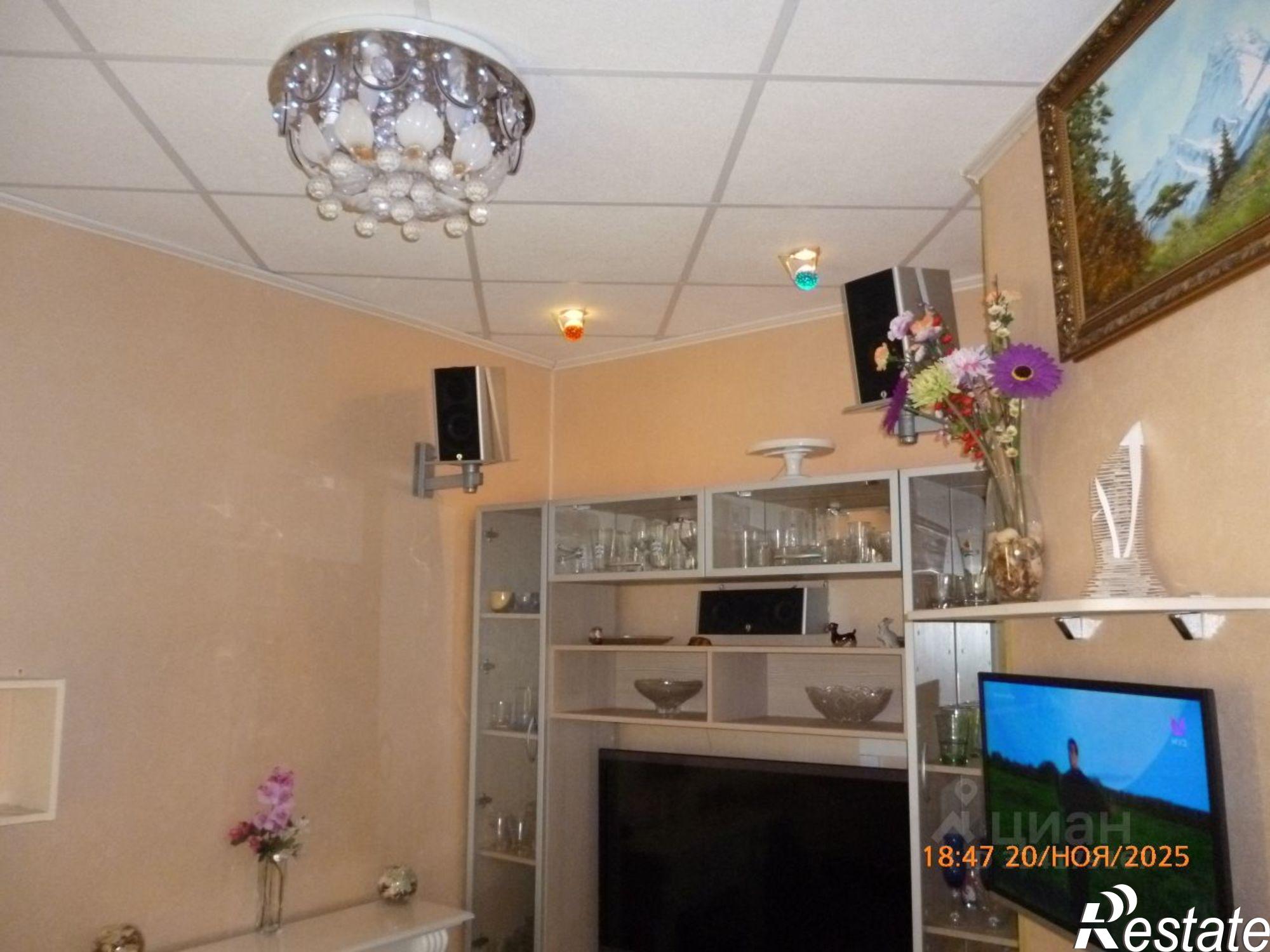 Сдать комнату за 14 000 рублей на Нефтегорская улица, 15