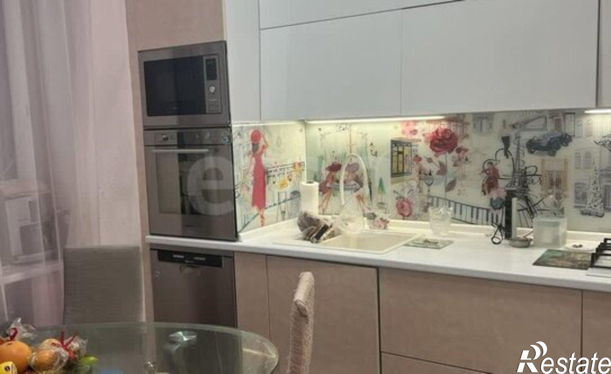 Купить квартиру за 12 600 000 рублей на ул Красноармейская, 140/35