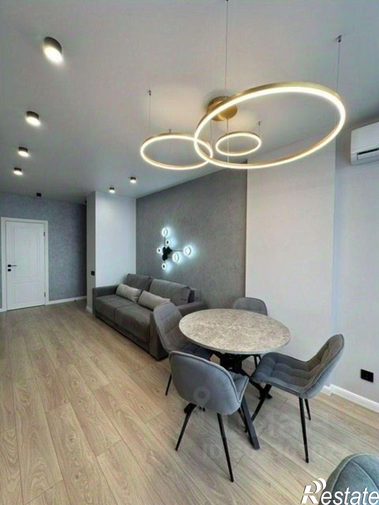 Купить квартиру за 14 100 000 рублей на ул Красноармейская, 157В/83