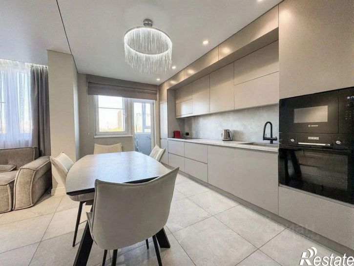 3-комн квартира ул Варфоломеева, 157,  д. 157