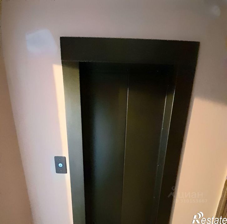 4-комн квартира улица Зорге, 31,  д. 31