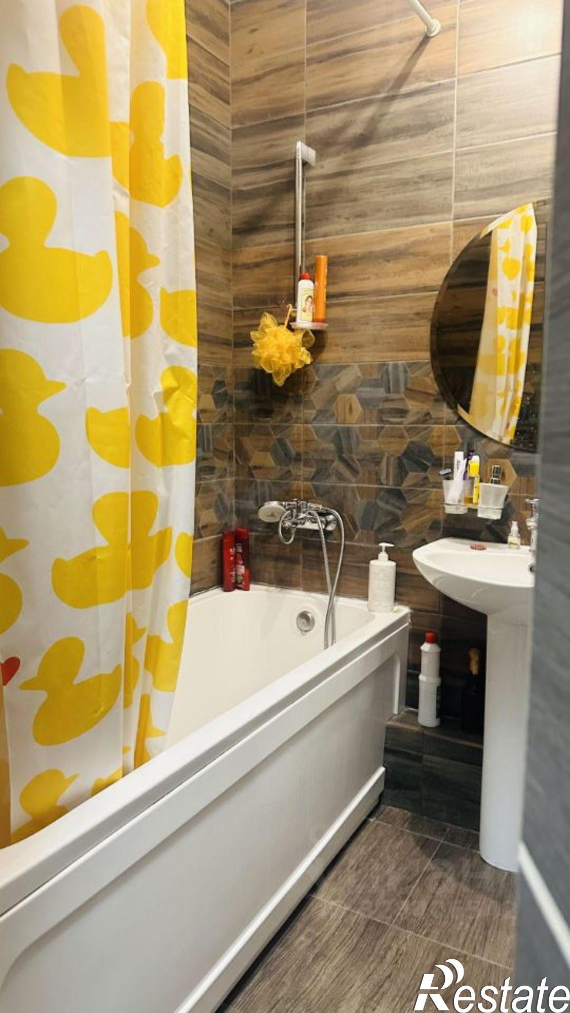 Сдать квартиру за 27 000 рублей на улица Ткачёва, 14