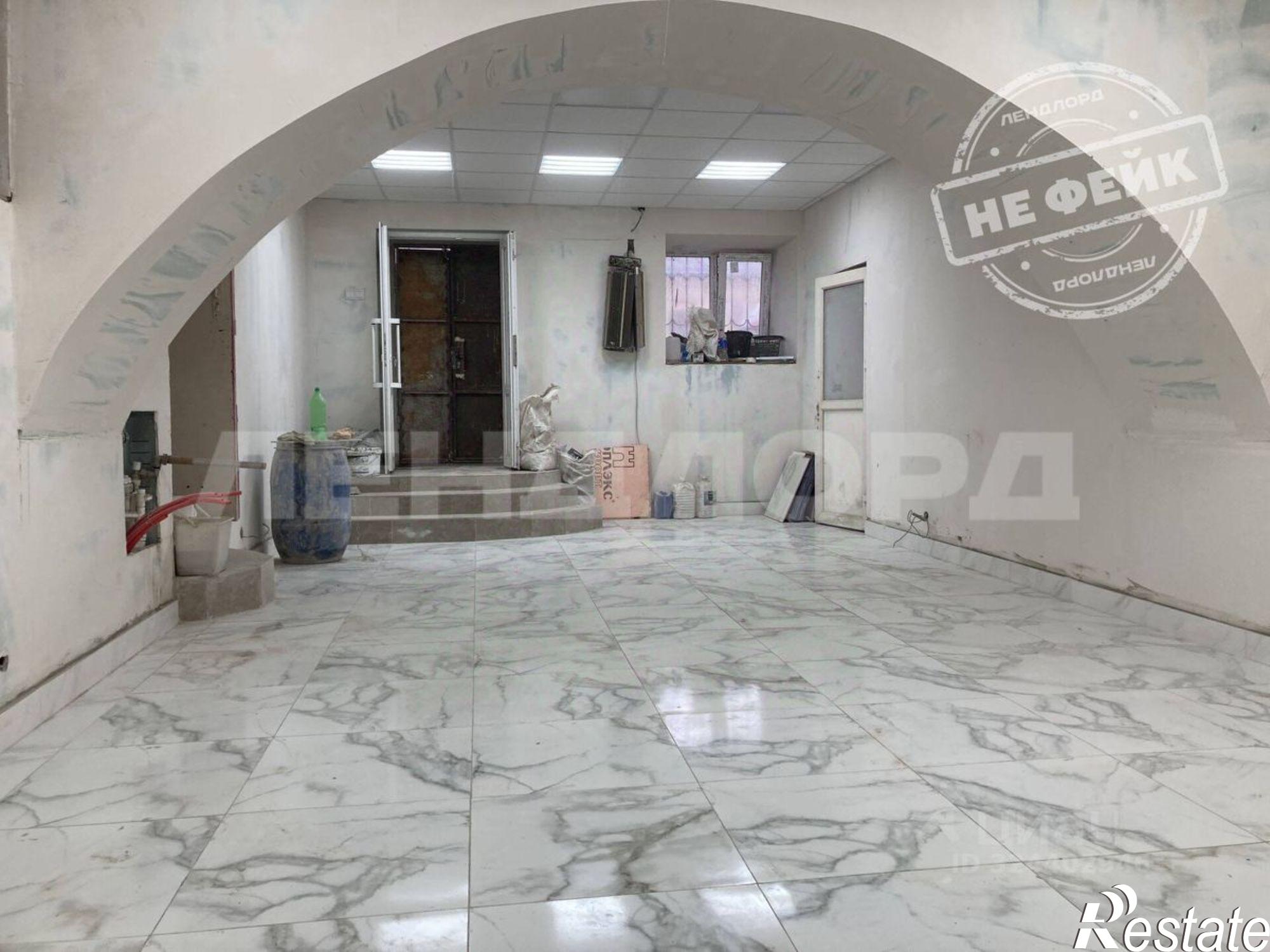 Купить торговое помещение за 7 500 000 рублей на 30-я линия, 1