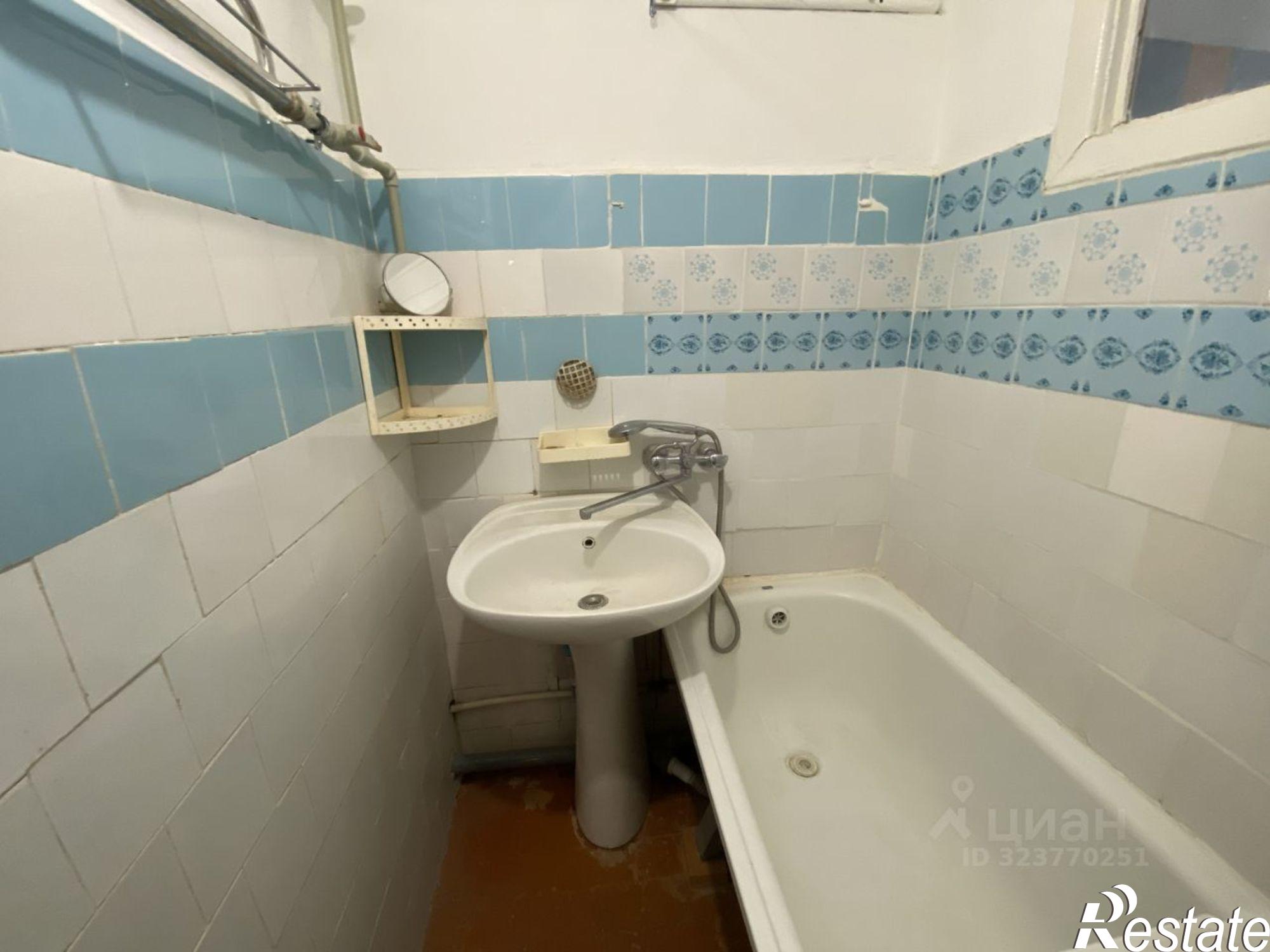 Купить квартиру за 4 500 000 рублей на пр-кт 40-летия Победы, 69/4