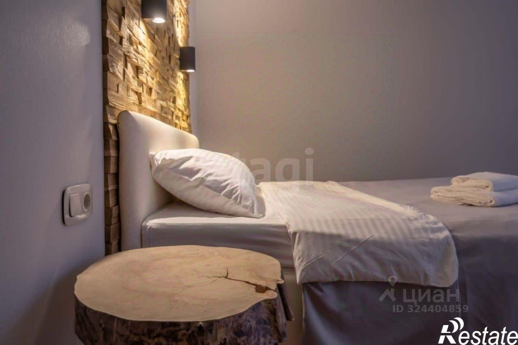 Купить квартиру за 7 690 000 рублей на пр-кт Космонавтов, 33