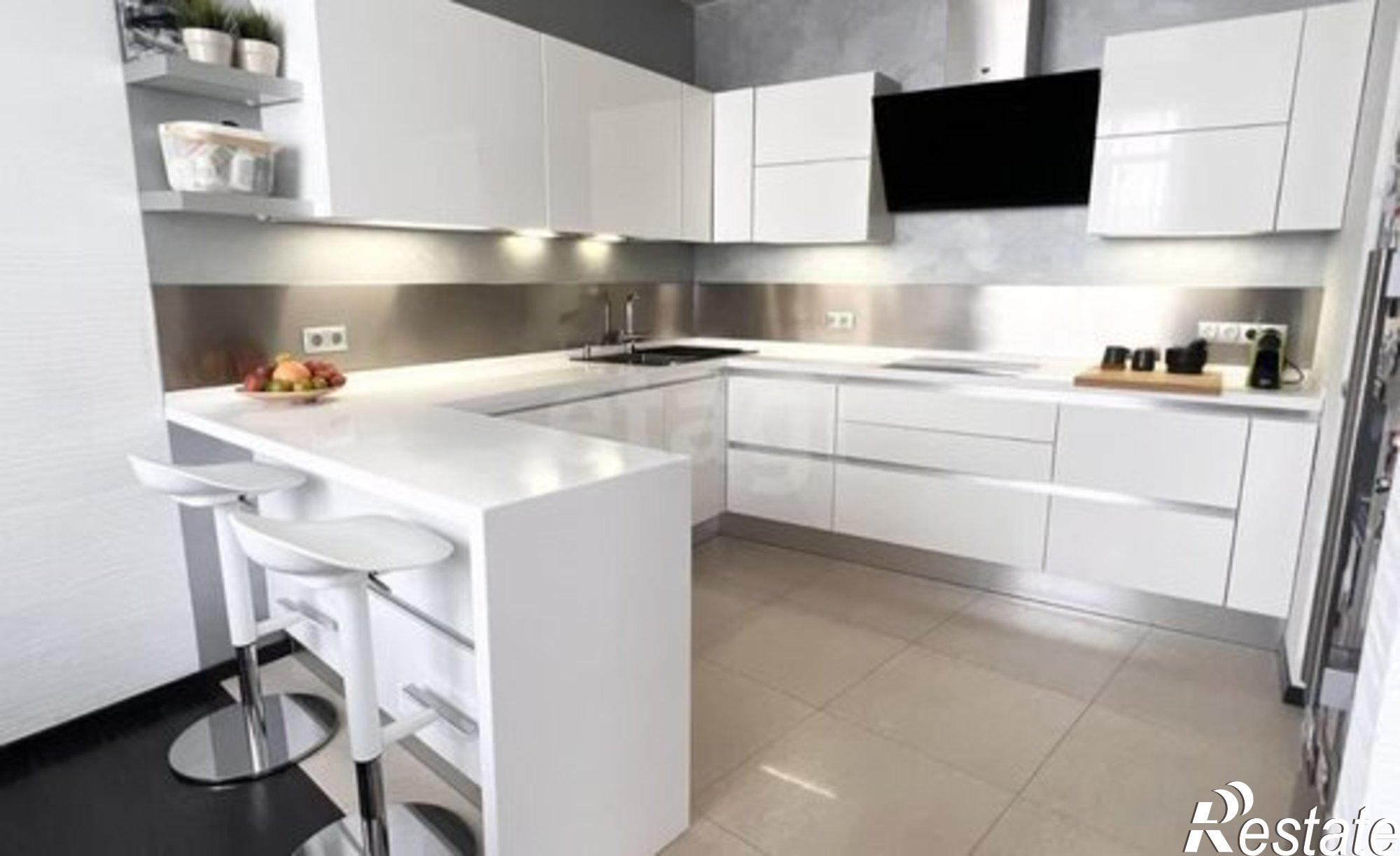 Купить квартиру за 25 000 000 рублей на ул Текучева, 139г