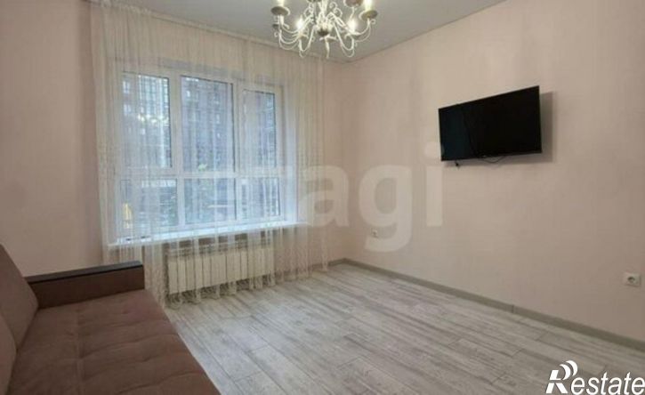 3-комн квартира проспект 40-летия Победы, 111/3,  д. 111/3