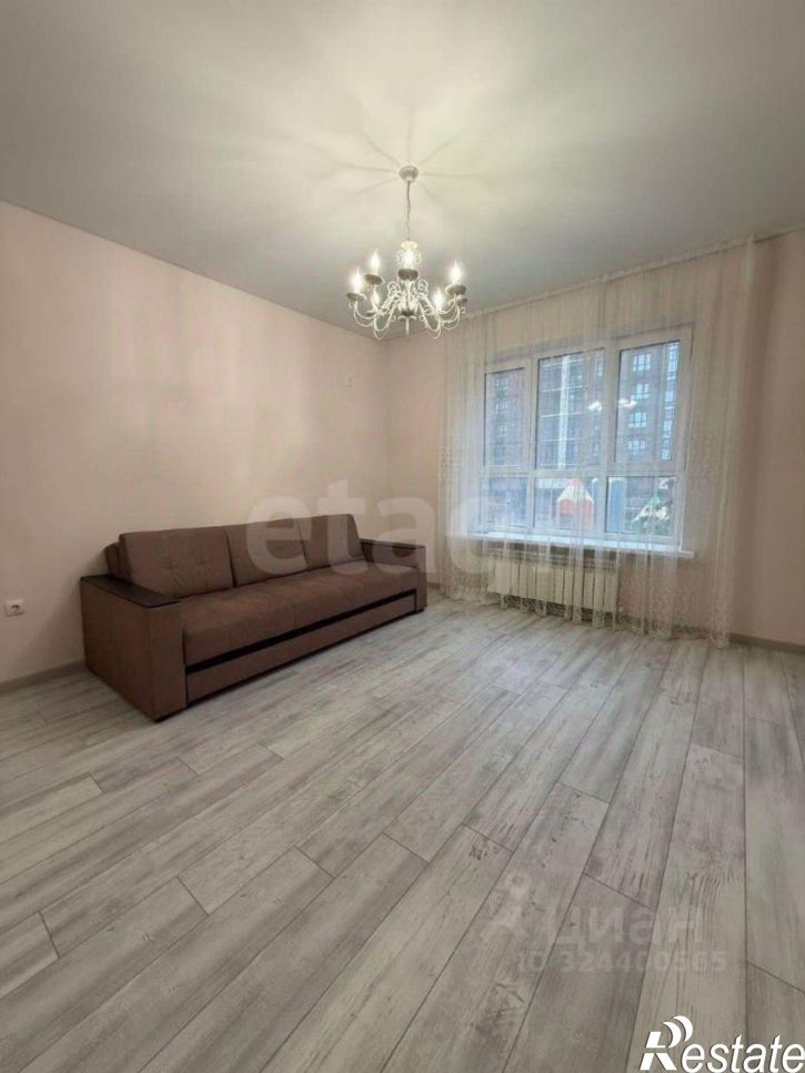 3-комн квартира пр-кт 40-летия Победы, 103а,  д. 103а