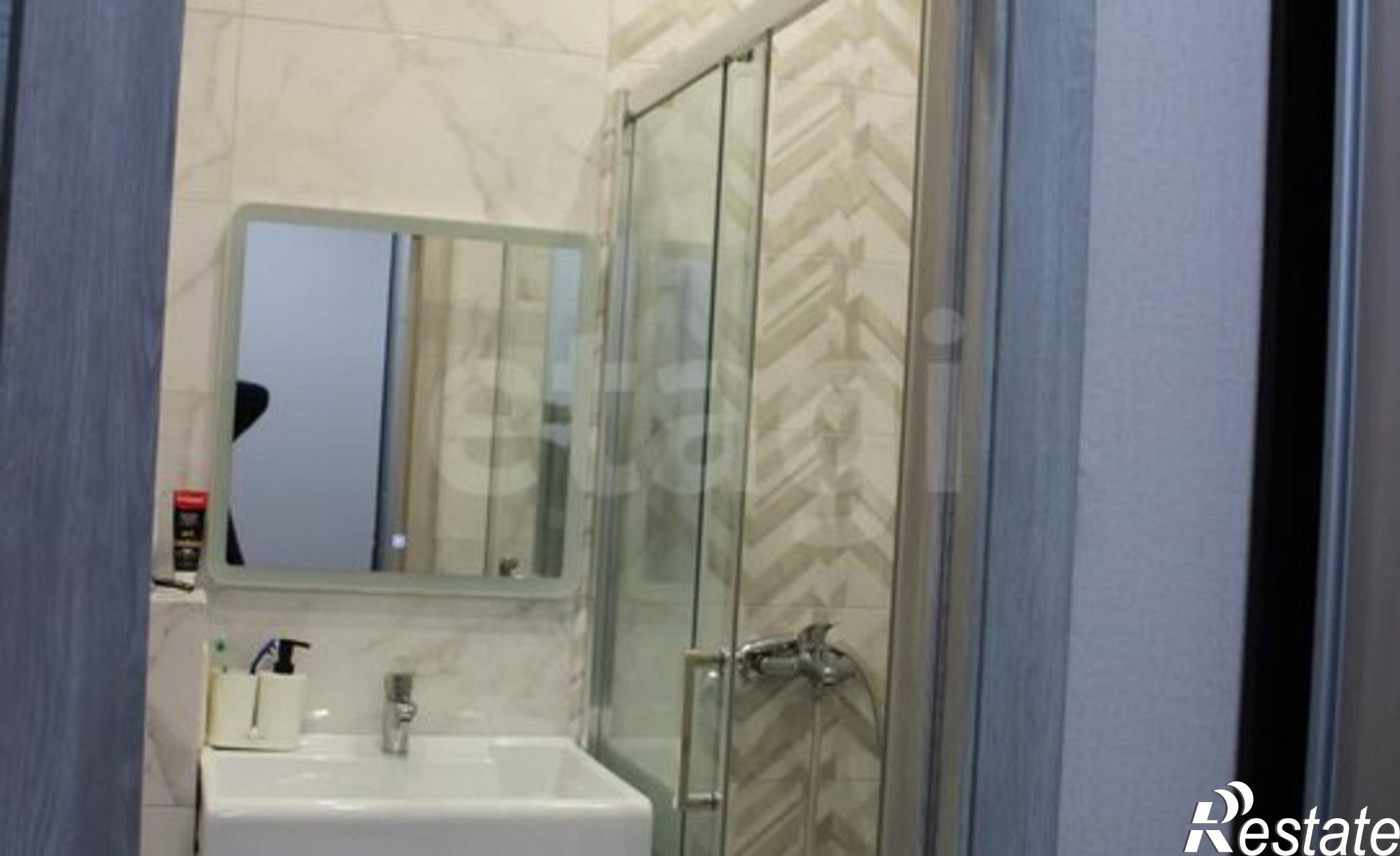 Купить квартиру за 6 700 000 рублей на улица Веры Пановой, 30 с1