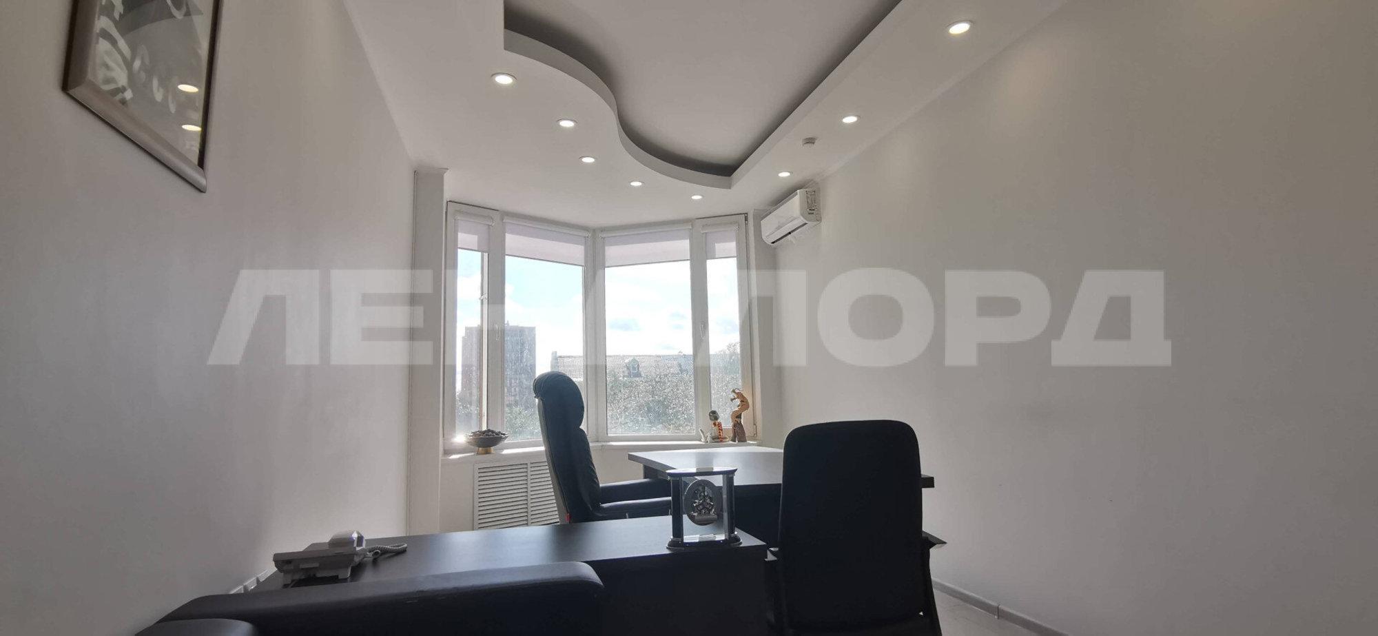 Купить офис, помещение под офис за 50 000 000 рублей на Большая Садовая улица