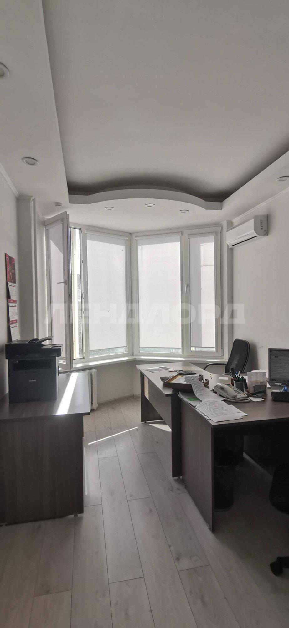 Купить офис, помещение под офис за 50 000 000 рублей на Большая Садовая улица