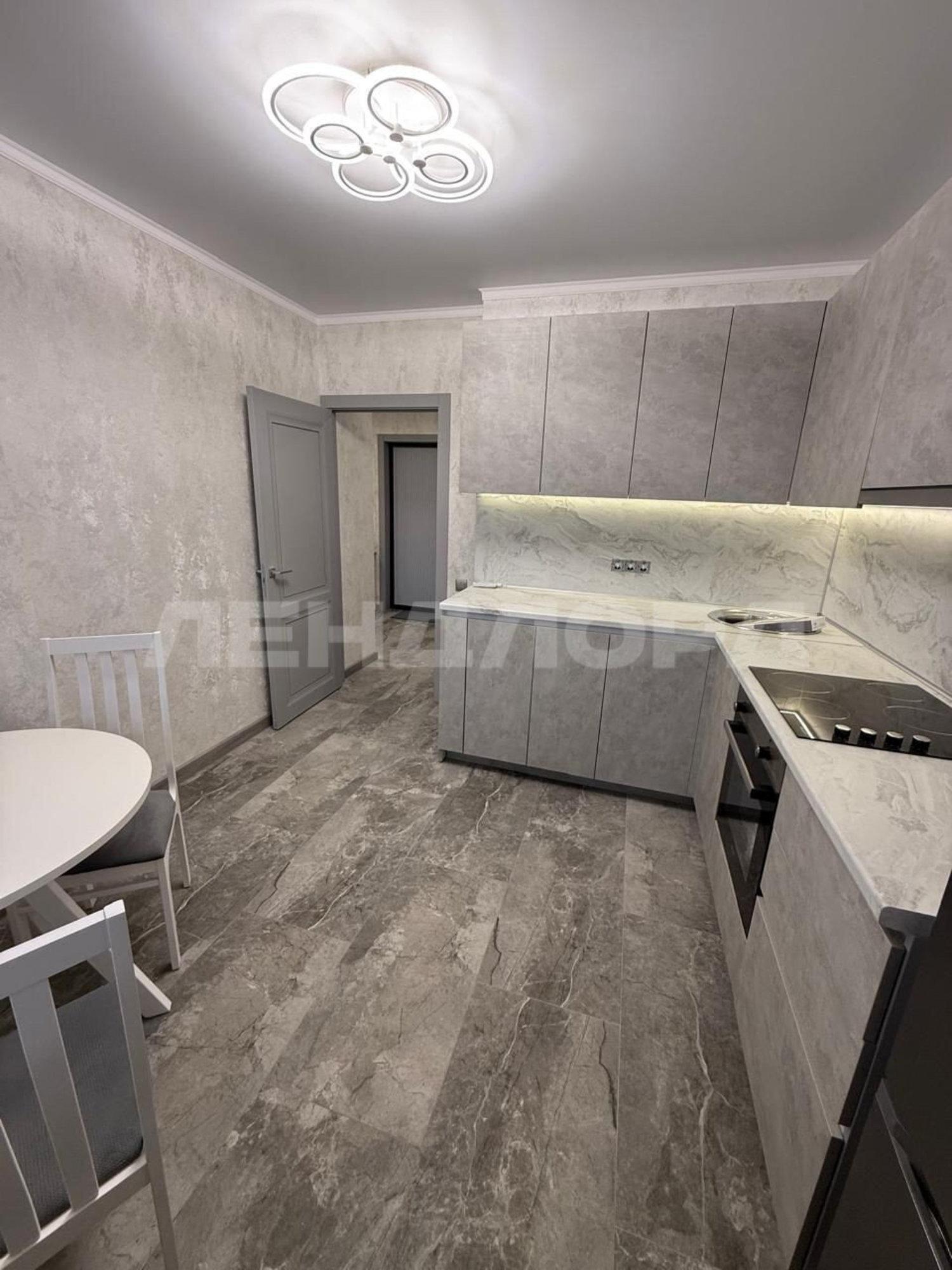 Купить квартиру за 6 900 000 рублей на Уланская улица, 17с3