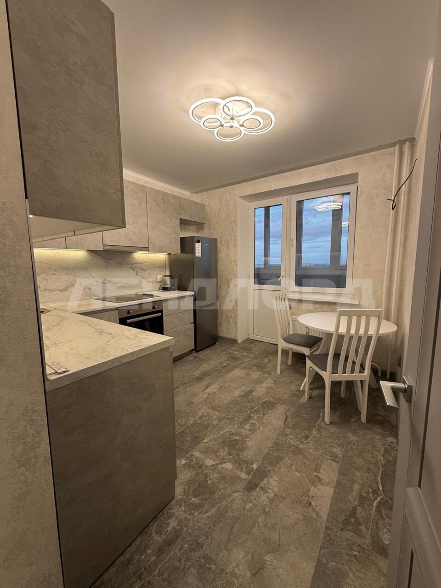 Купить квартиру за 6 900 000 рублей на Уланская улица, 17с3