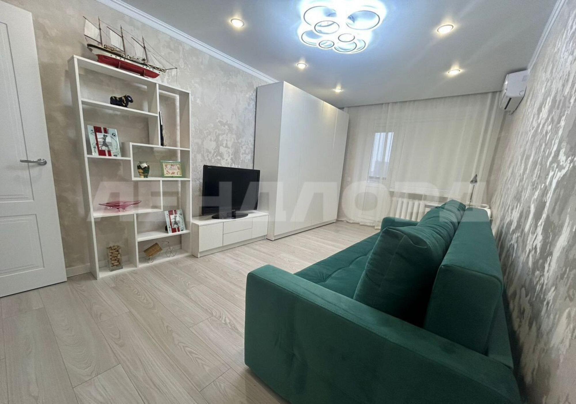 Купить квартиру за 7 200 000 рублей на улица 2-я Линия, 17/61