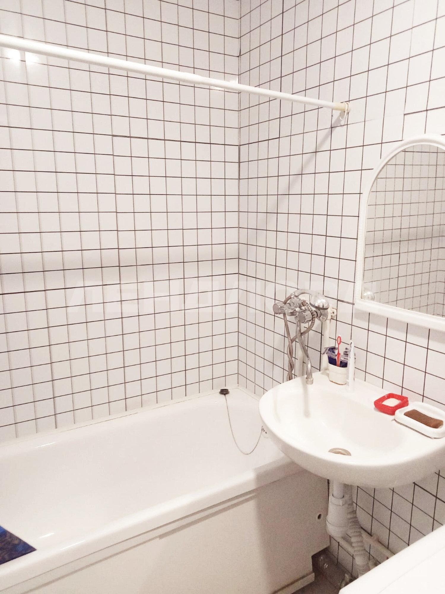 Купить студию за 3 200 000 рублей на улица Теряева, 8