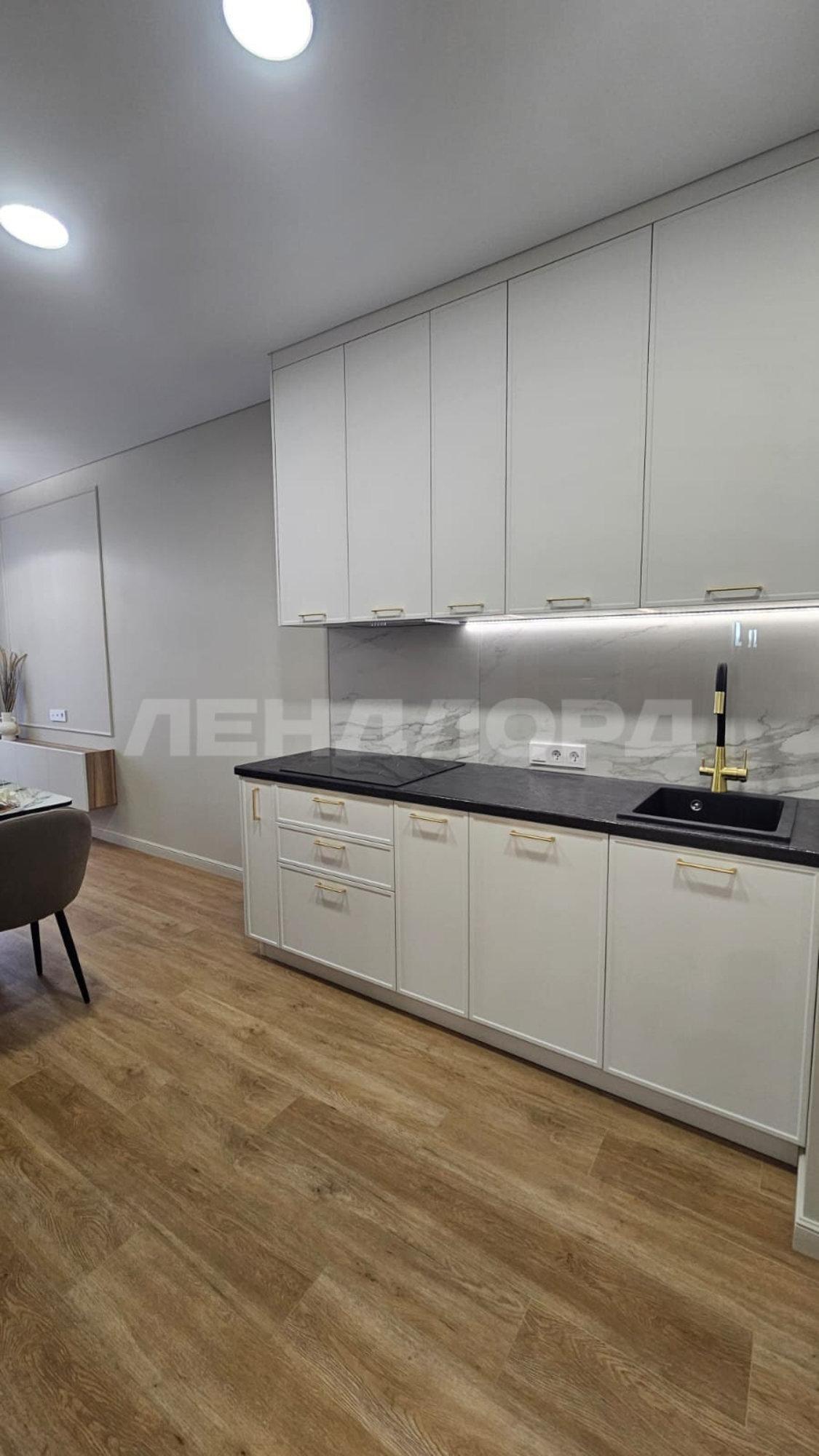 Купить квартиру за 12 500 000 рублей на улица Ларина, 45с1