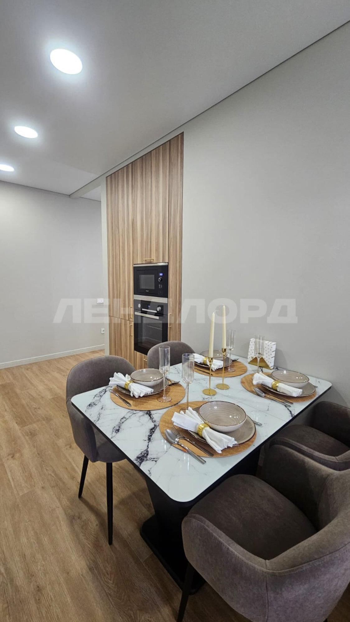 Купить квартиру за 12 500 000 рублей на улица Ларина, 45с1