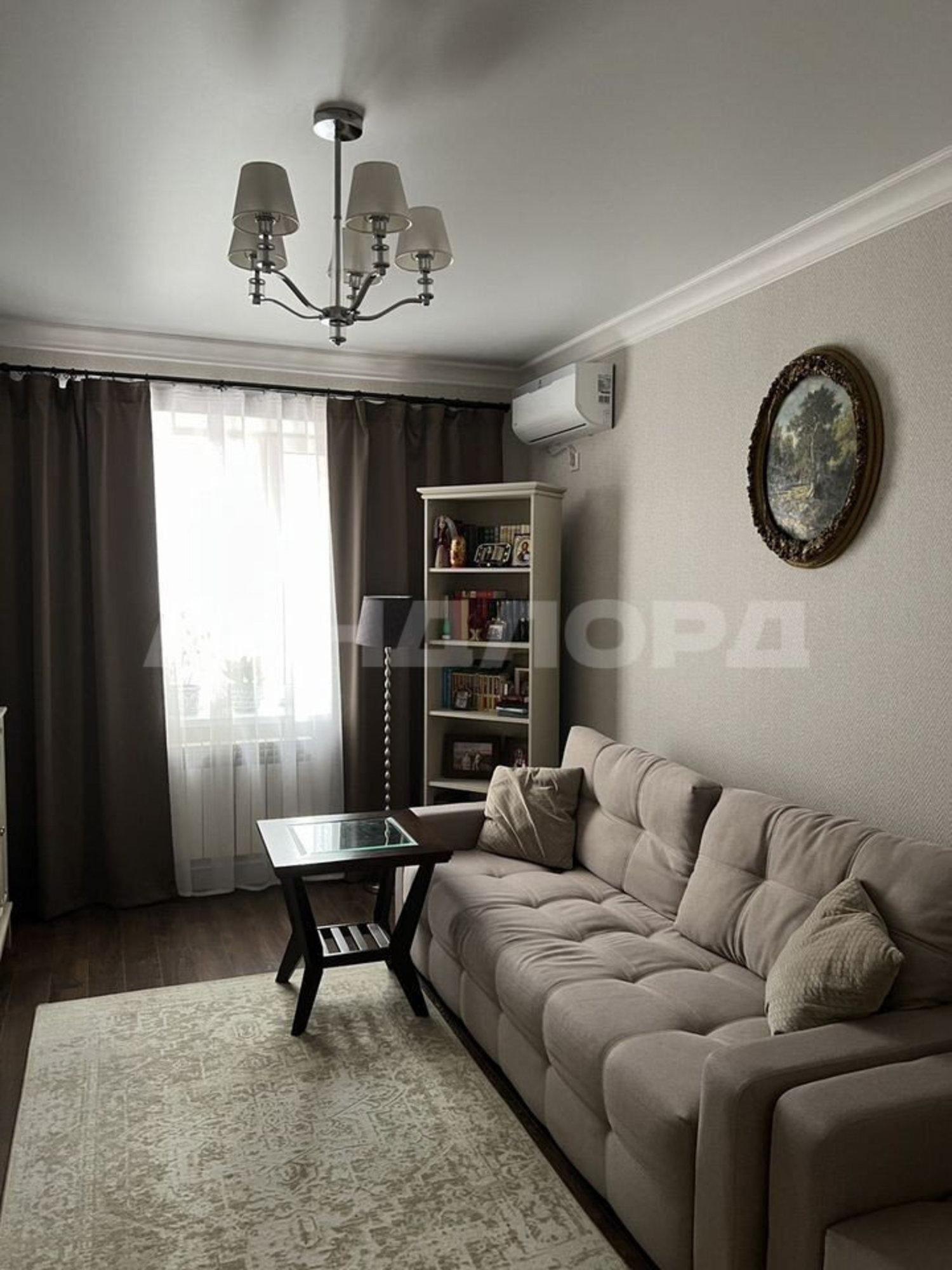 Купить квартиру за 8 100 000 рублей на улица 45-я Линия, 60/72