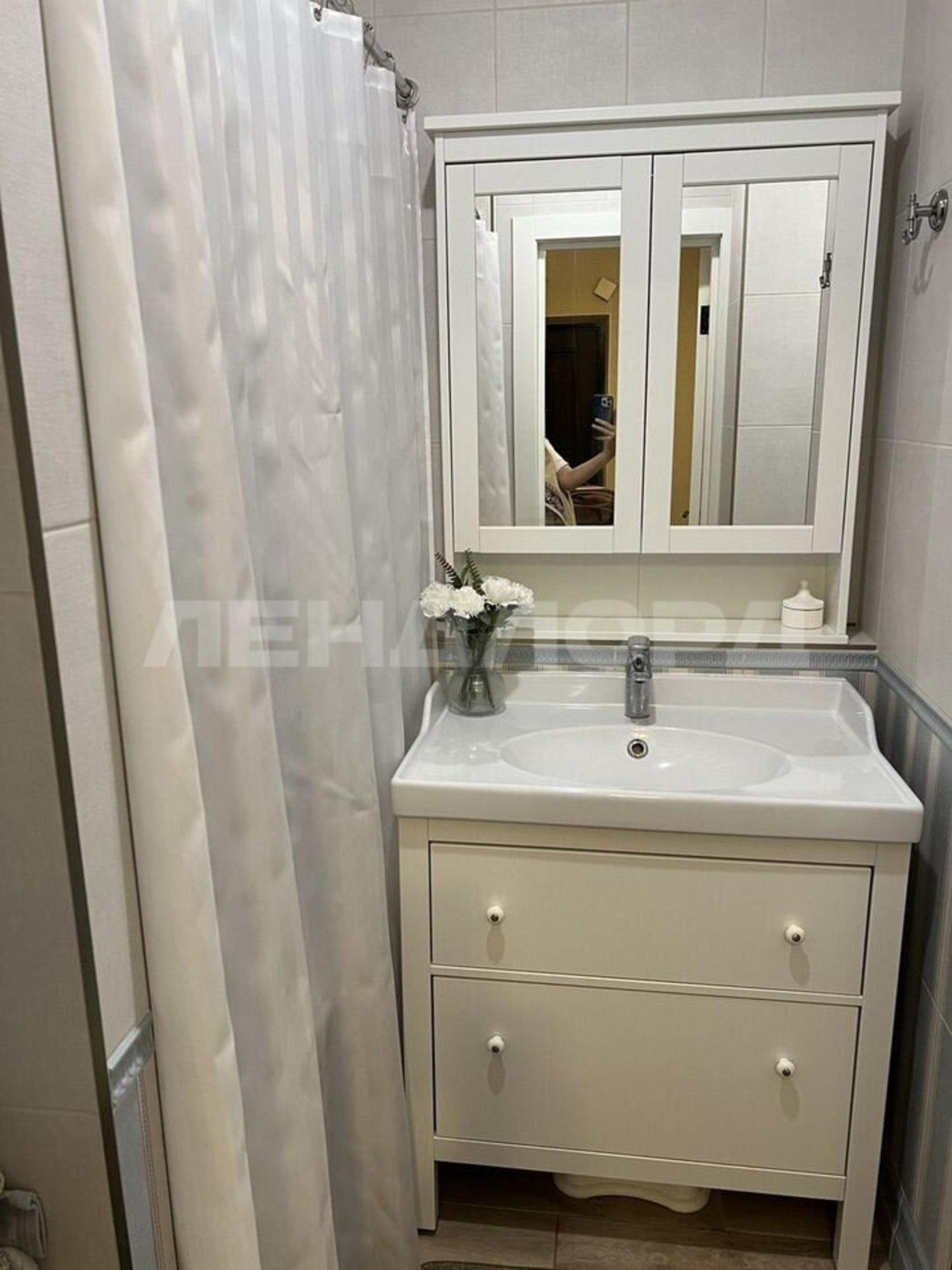 Купить квартиру за 8 100 000 рублей на улица 45-я Линия, 60/72