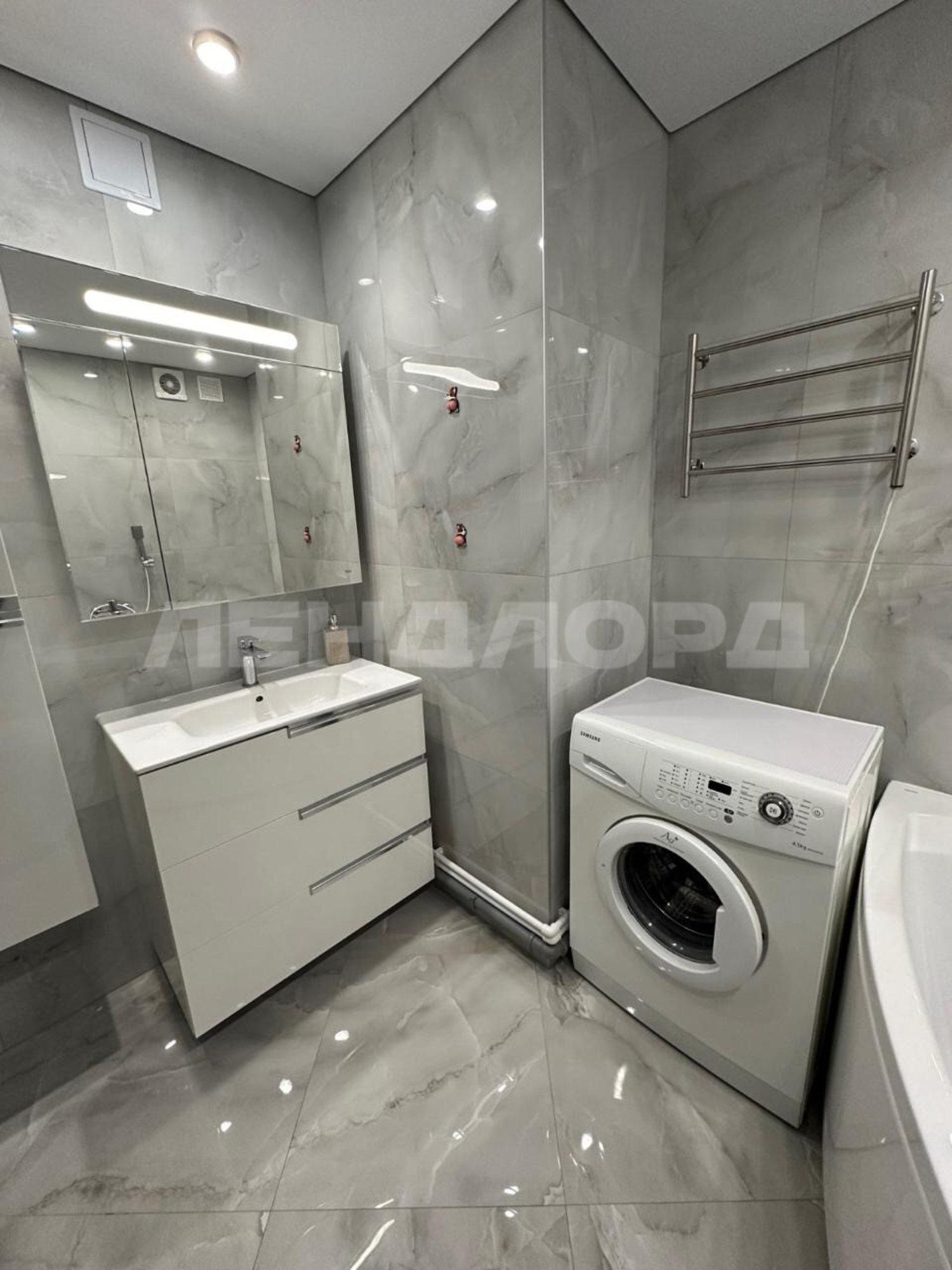 Купить квартиру за 5 700 000 рублей на Нижнебульварная улица, 26