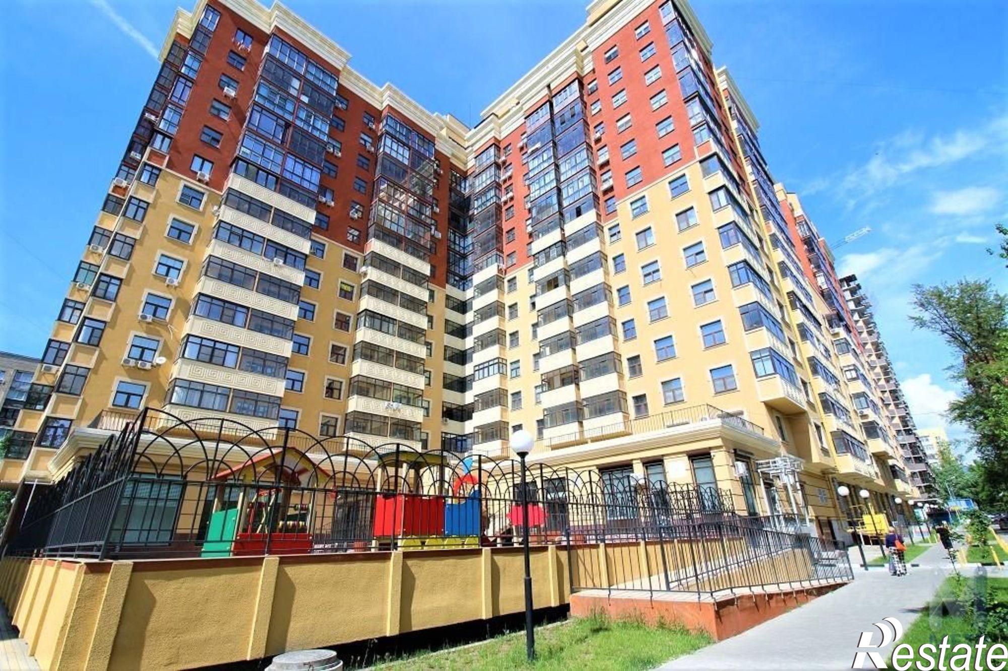 Сдать квартиру за 65 000 рублей на улица Максима Горького, 242