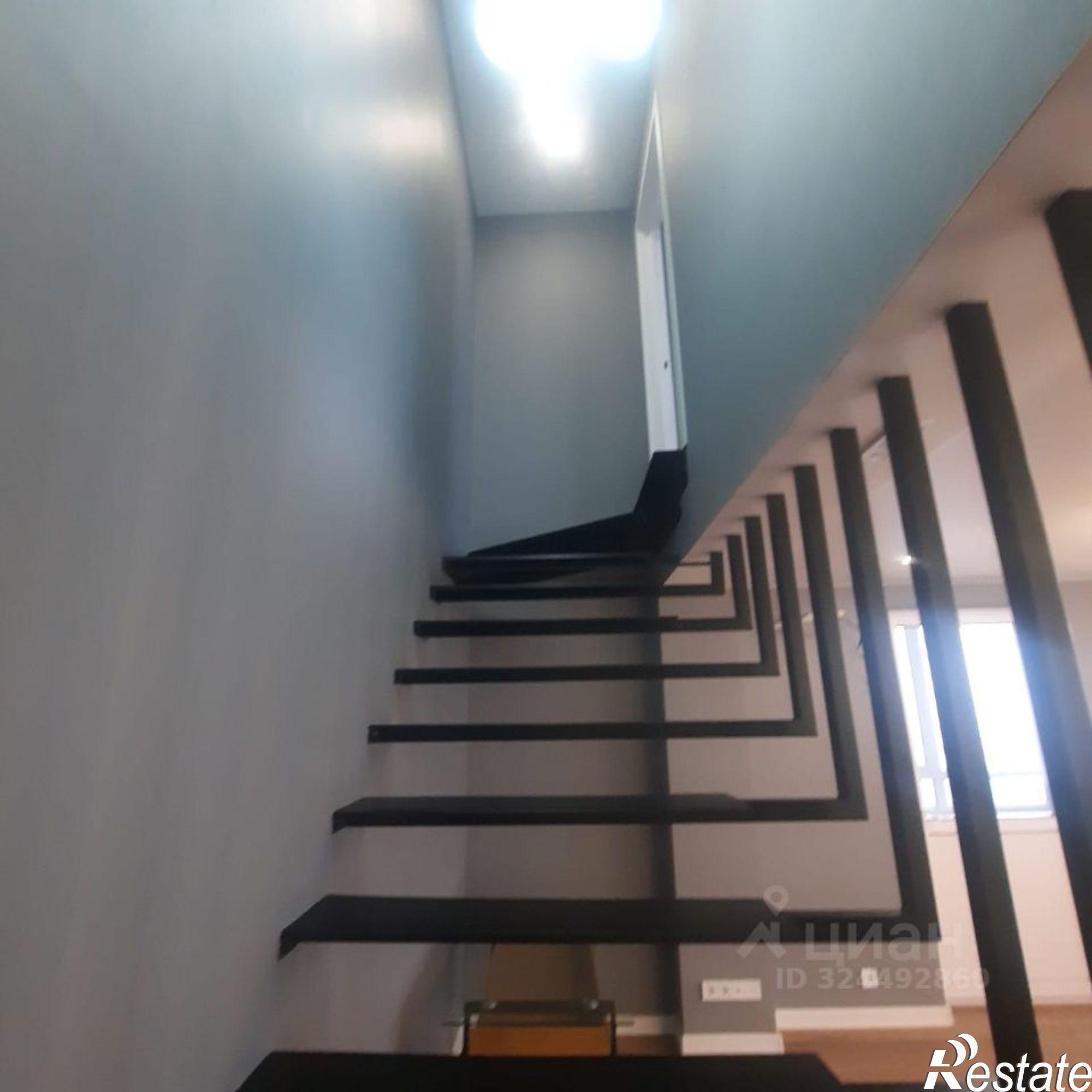 Купить квартиру за 9 970 000 рублей на улица Штахановского, 16