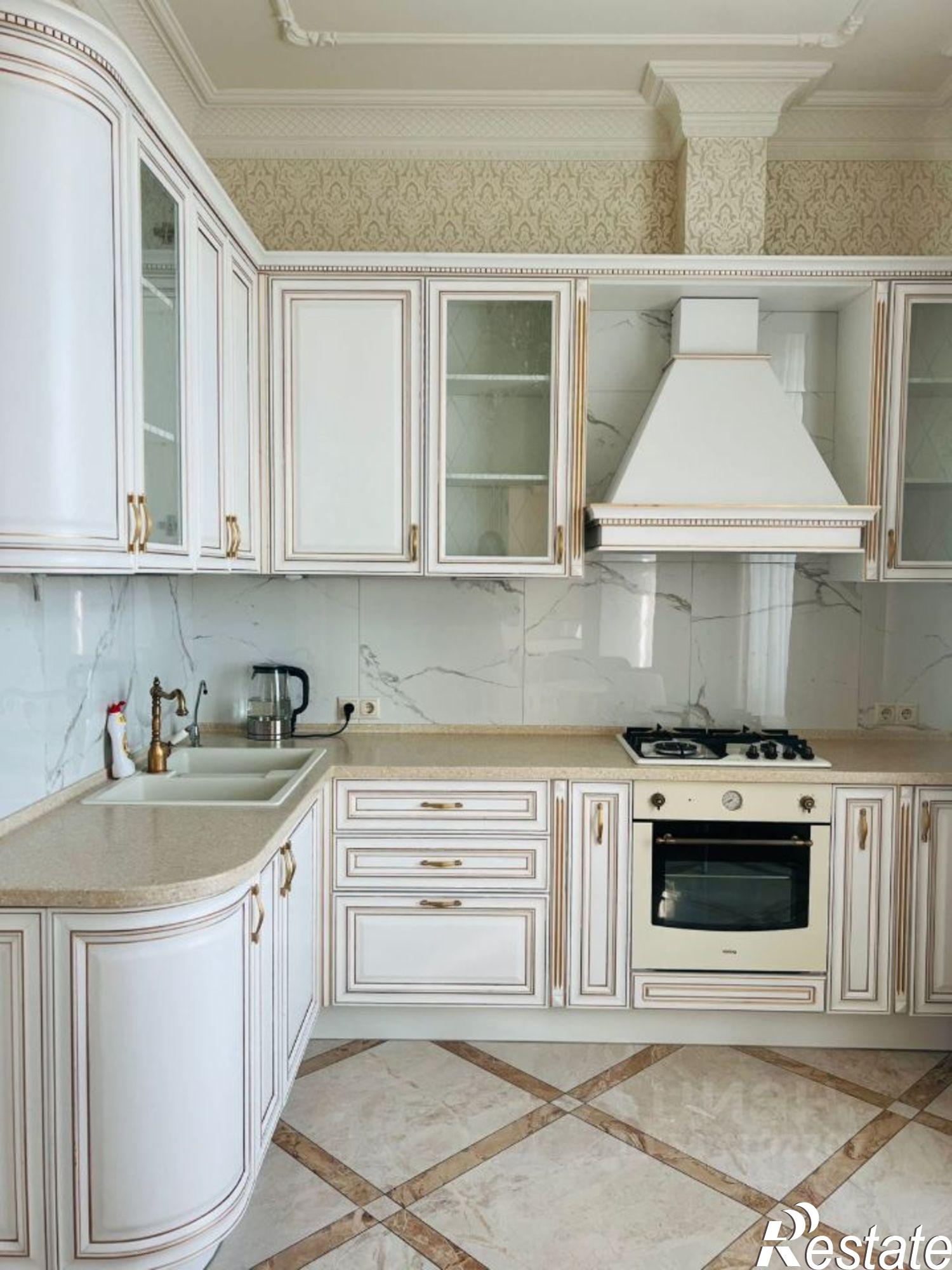 Купить квартиру за 54 000 000 рублей на Пушкинская улица, 116