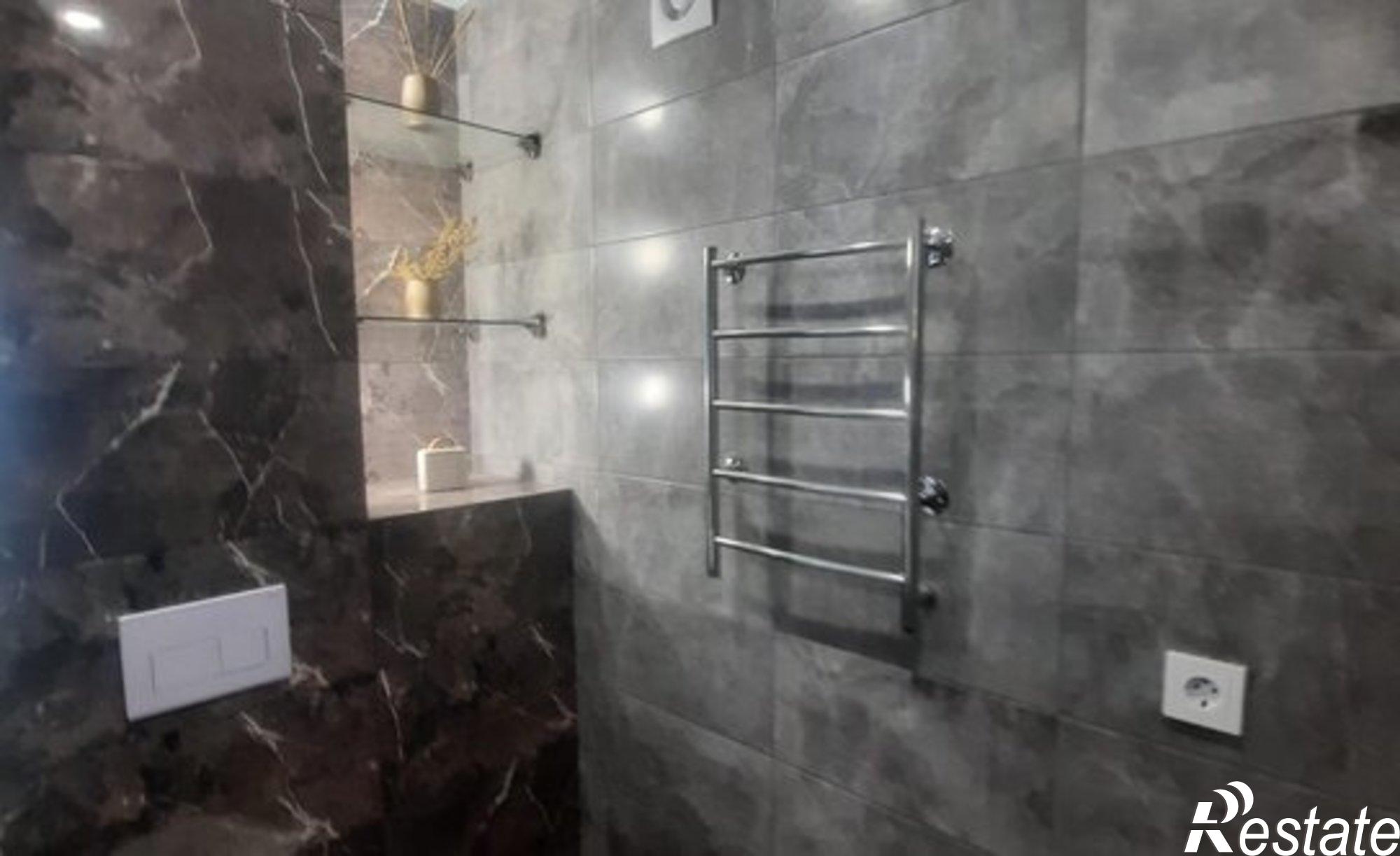 Купить квартиру за 9 970 000 рублей на ул Штахановского, 16