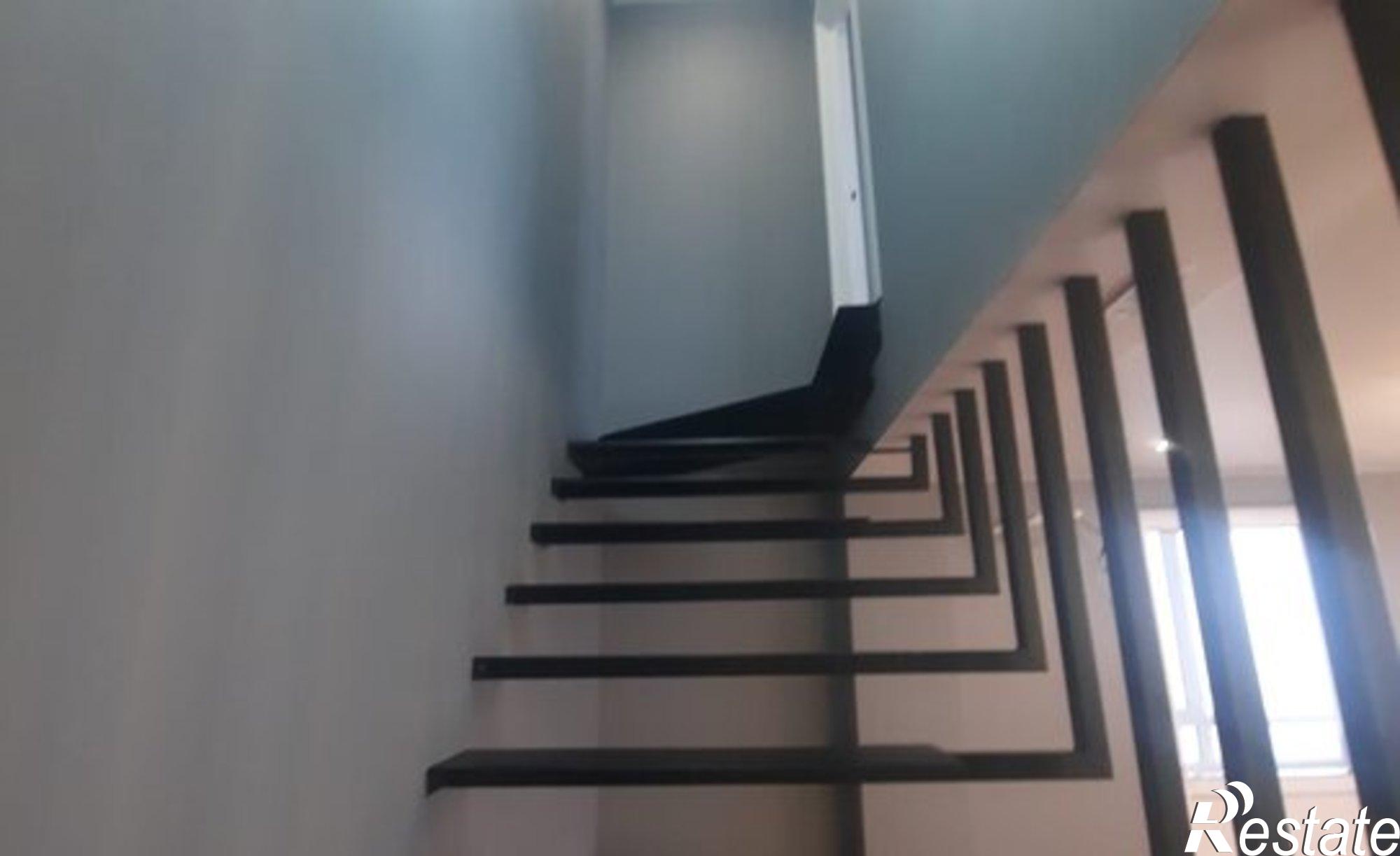 Купить квартиру за 9 970 000 рублей на ул Штахановского, 16