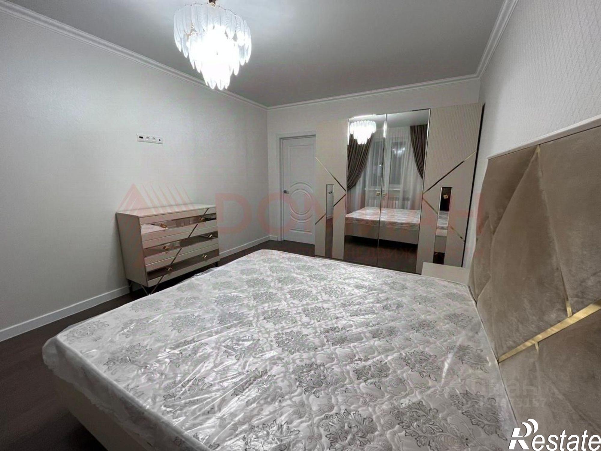 Купить квартиру за 6 500 000 рублей на б-р Комарова, 1е 1