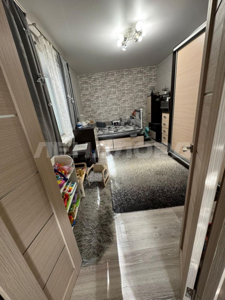 3-комн квартира Социалистическая улица, 216