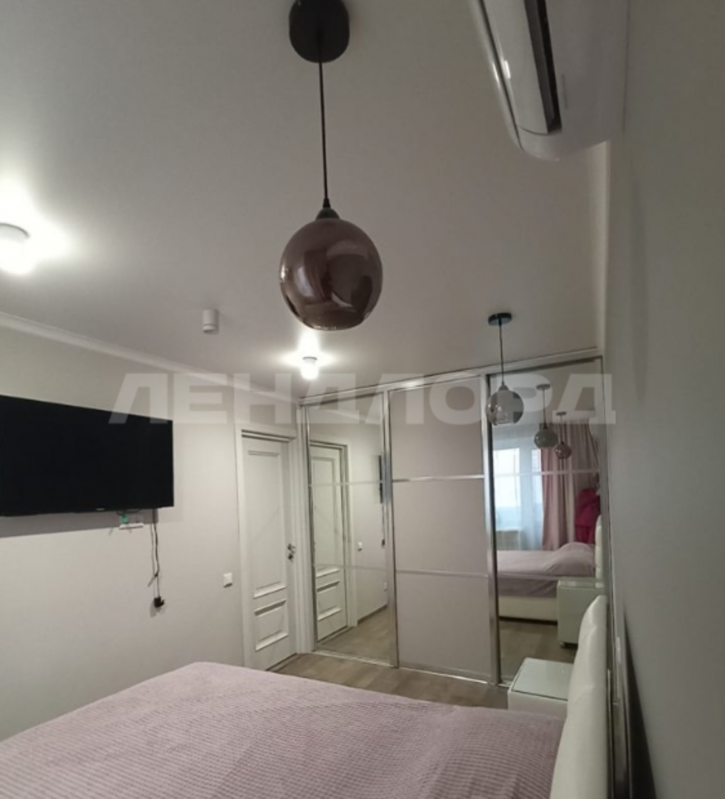 2-комн квартира проспект 40-летия Победы, 73/15