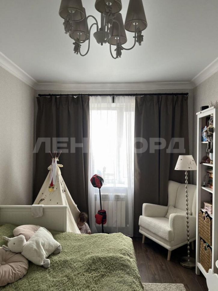 2-комн квартира улица 45-я Линия, 60/72