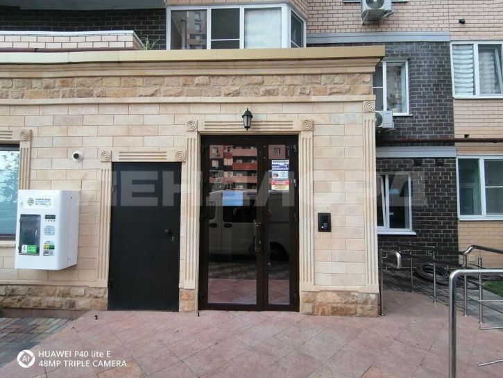 2-комн квартира улица 35-я Линия, 89/32