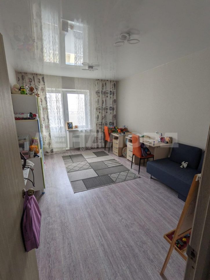 3-комн квартира улица Висаитова, 6/10