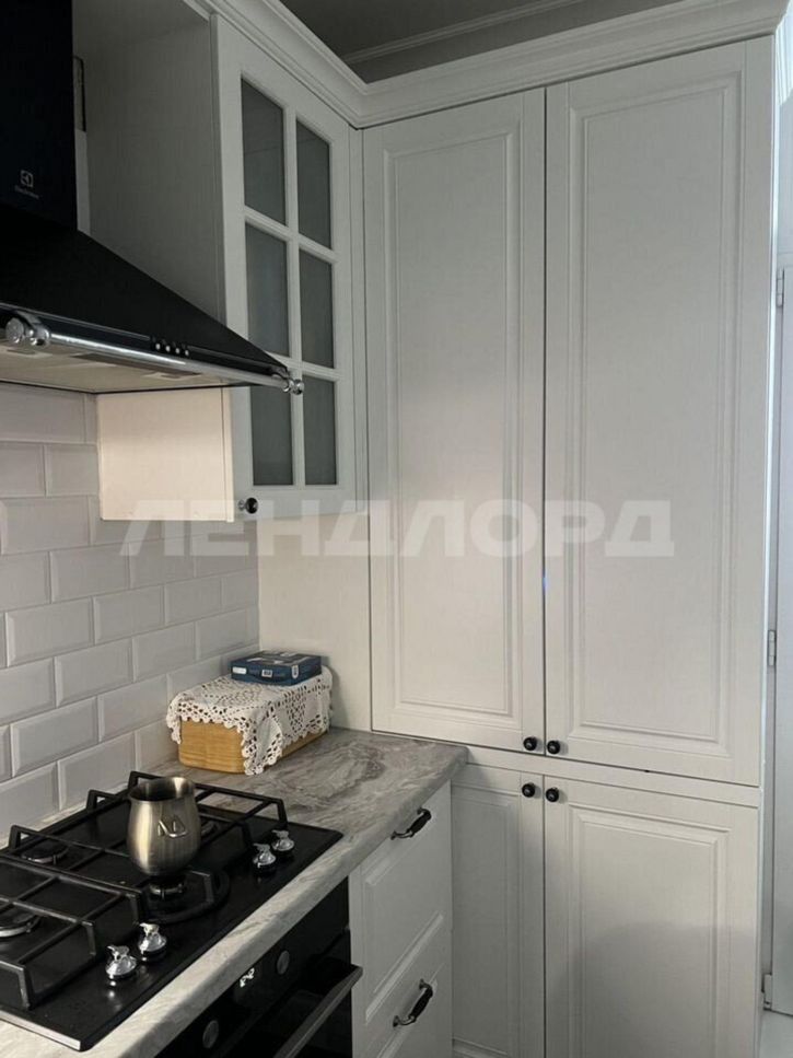 2-комн квартира улица 45-я Линия, 60/72