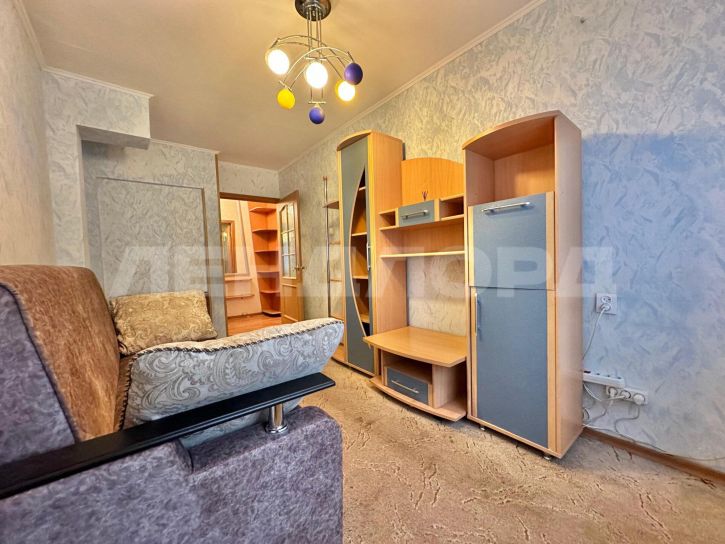 3-комн квартира проспект Космонавтов, 34/2