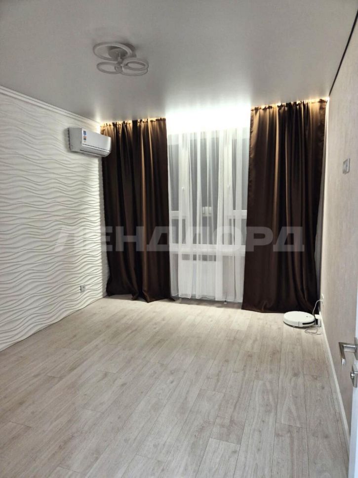 1-комн квартира улица Ткачёва, 21